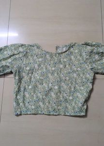 Floral Print Puff Sleeve Top