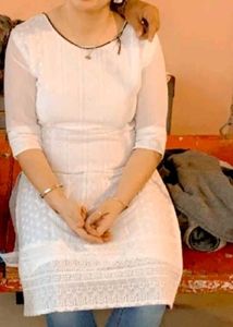 white chikankari kurta
