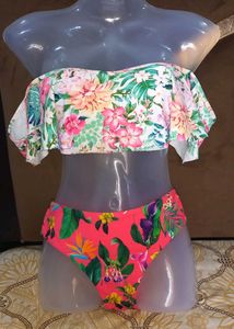 Very Cute Off Shoulder Bikini Set 👙
