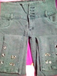 I Am Selling Grey Colour Jeans