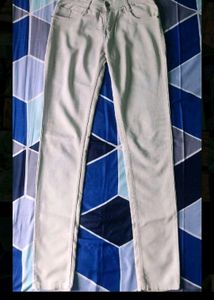 Women&#39;s Jeans