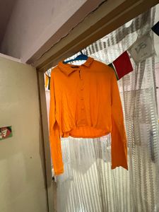 crop full sleeve top