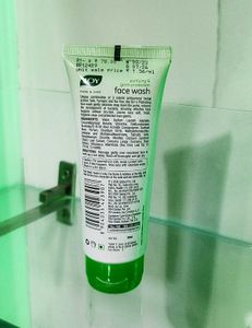 4  Facewash Combo