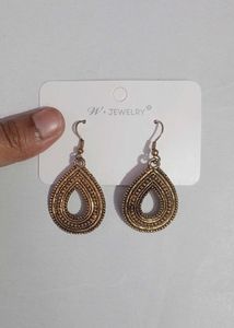 2 COMBO GOLDEN EARRINGS