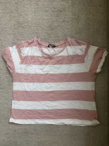 Striped crop top! 💗