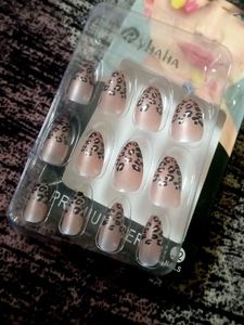 YaHaha Ldeal Salon Nails In Secords..