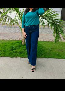 Stylish Teal V-Neck Top