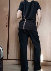 PRICE DROP-Classic Black T-Shirt