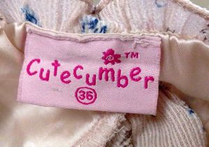 Perfect Floral Off-Shoulder Crop Top u will defini