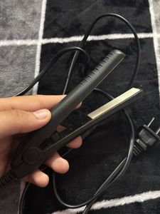 MINI Portable Hair Straightener for Women