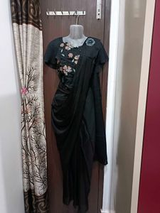 Elegant Black Saree with Floral Details And Belt