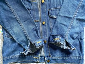 Denim pocket trucker jacket