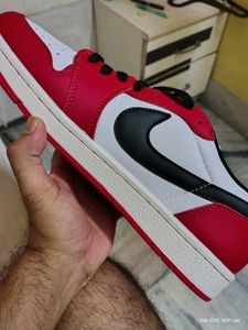 Aj1 Low Chicago