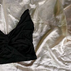 22137. Black Twist Front Top