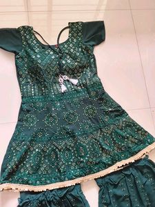 Emerald Green Embroidered Salwar Suit