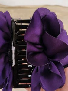 Floral Hair Clips - Elegant Accessories
