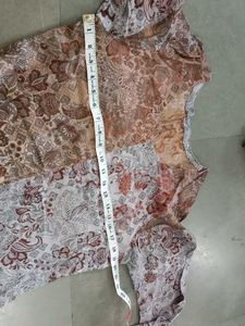 Elegant Embroidered Kurta 3