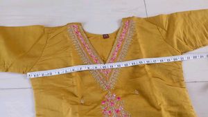 Elegant Mustard Kurta Set💛