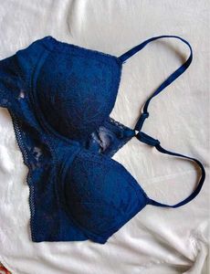 Blue Navy Lace Bra By Victoria&#39;s Secret.