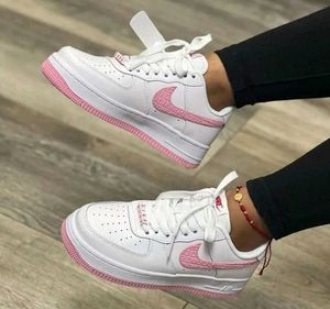 *NIKE AIRFORCE ONE VALENTINE FOR GIRLS*