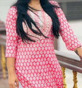 Elegant Pink Printed Kurta