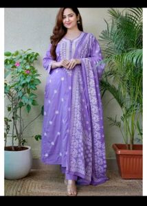 Full Embroidery Women 3 Piece Kurta Set M size