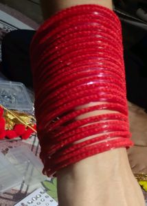 Red Velvet Bangles Glass Bangle