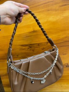Chic Brown Shoulder Bag