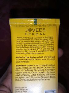 Jovees Herbal 3-in-1 Sunblock SPF 45