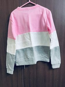 beautiful urbanic brand new sweatshirt