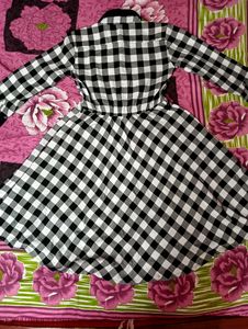 Black And White Checker Top
