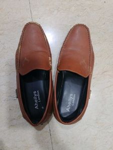 Ahellys London Leather Loafers