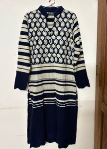 Elegant Striped Knit Dress