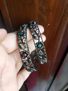 Oxidised silver stone studded Bangle Set