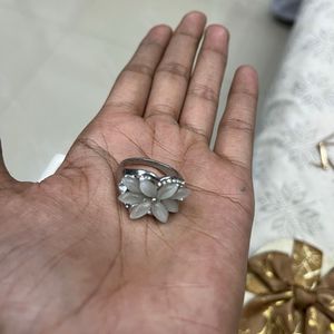 COMBO OF RING AND HAIRCLIP
