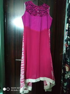 Sleeveless Partywear Dress With Inner