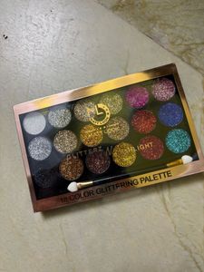 this glitter palatte is not even single used