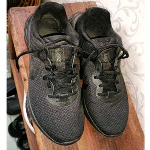 Nike Revolution Running Shoes