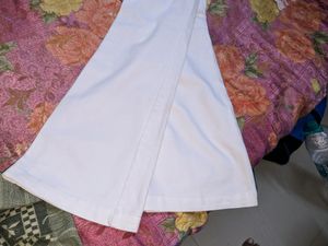 Bell bottom White Jean (NEW)
