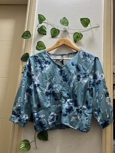 Today Offer Korean Flowvy Top💫