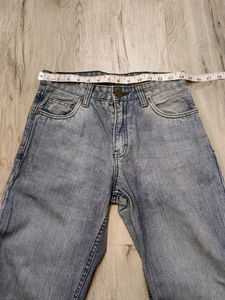 Ma2485 Levi's jeans waist 30 inches