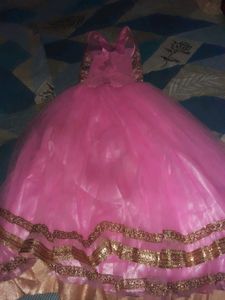 A Gown For 7 To 14 Years Girls