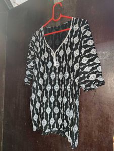 Elegant Black &amp; White Kurta