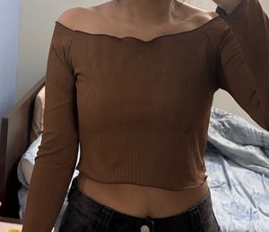 Off Shoulder Crop Top