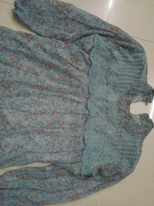 Floral Blouse Top