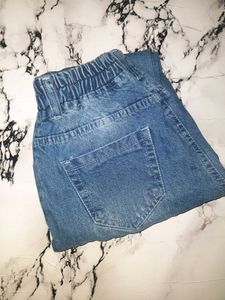 Combo Of High Waste Jean And Puffed Sleeve Top