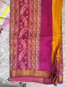 Beautiful vintage Yellow Silk Saree💛💜💚