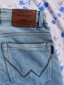 Wrangler Slim Fit Jeans - Classic Blue👖🔵