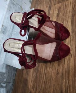 Beautiful  Heel 👠