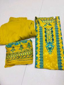 Pakistani Suit
